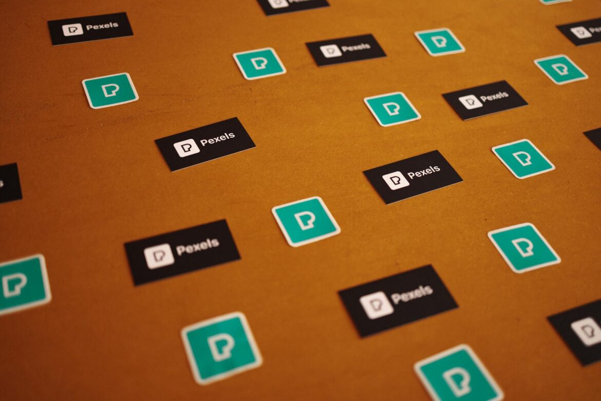 Projektowanie Logo Firmy – Kompletny Przewodnik do Sukcesu Wizualnego Twojej Marki - ilustracja artykulu