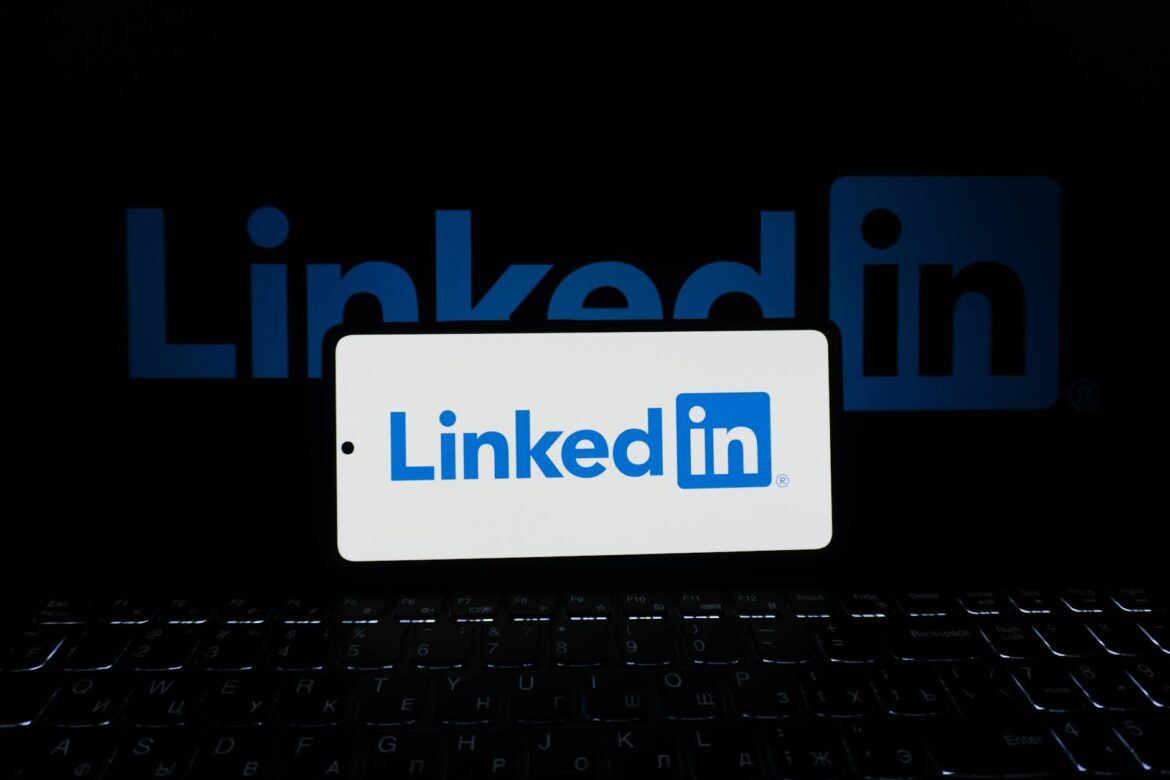 LinkedIn Marketing Poradnik - Jak Skutecznie Budowac Marke i Pozyskiwac Klientow - ilustracja artykulu